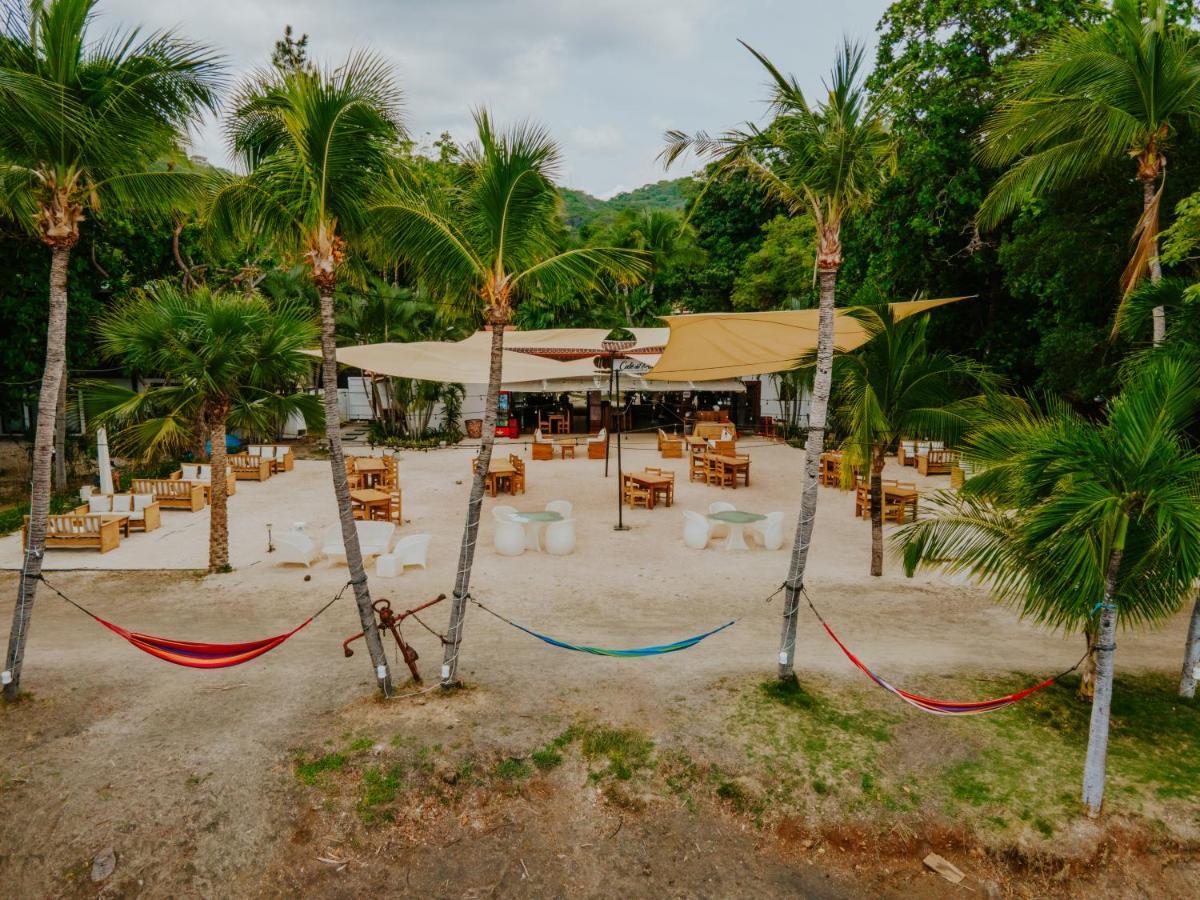 Cafe De Playa Beach Front Hotel Coco Exteriör bild